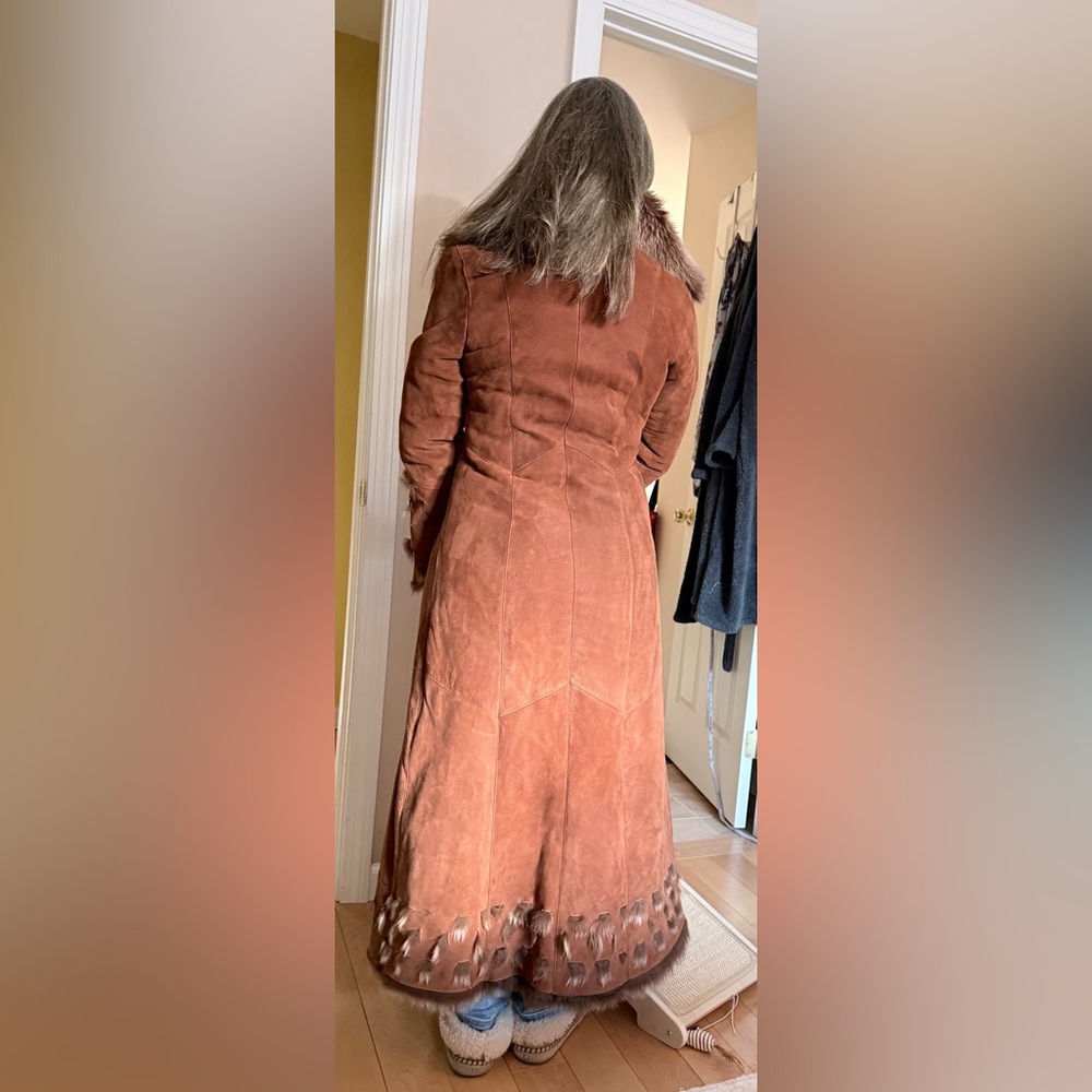 Di Bello Collection Shearling Long Coat - Picture 14 of 14